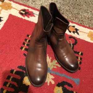 Great lug soled boots!